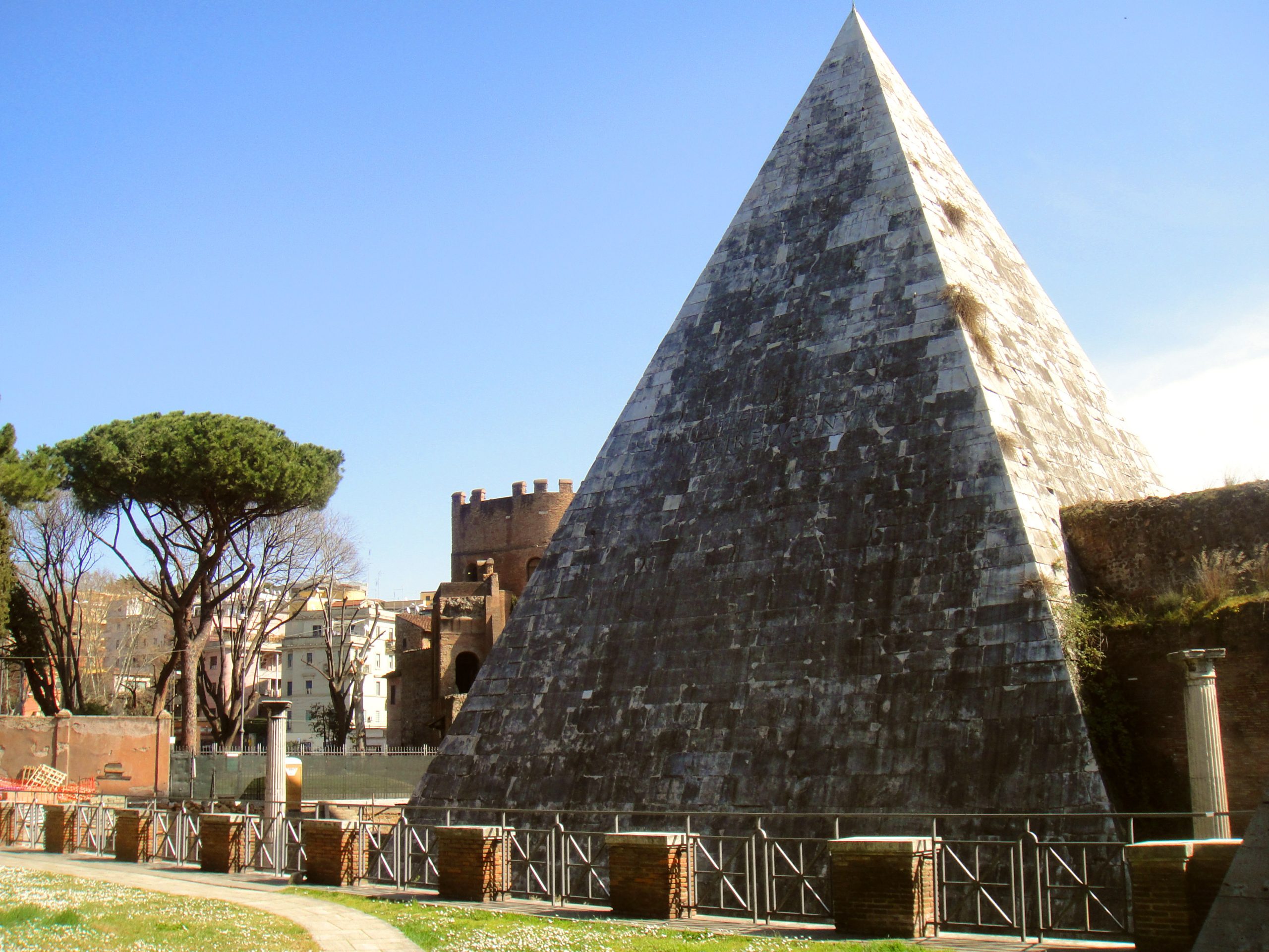 Gaius Cestius Pyramid in Rome - A road Re Traveled